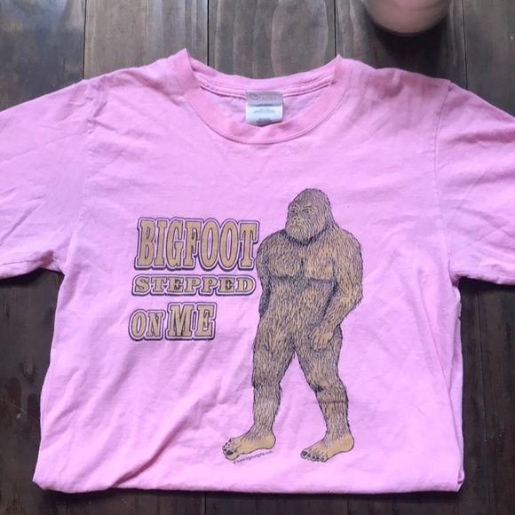 Vintage Tops - Vintage Bigfoot Tee